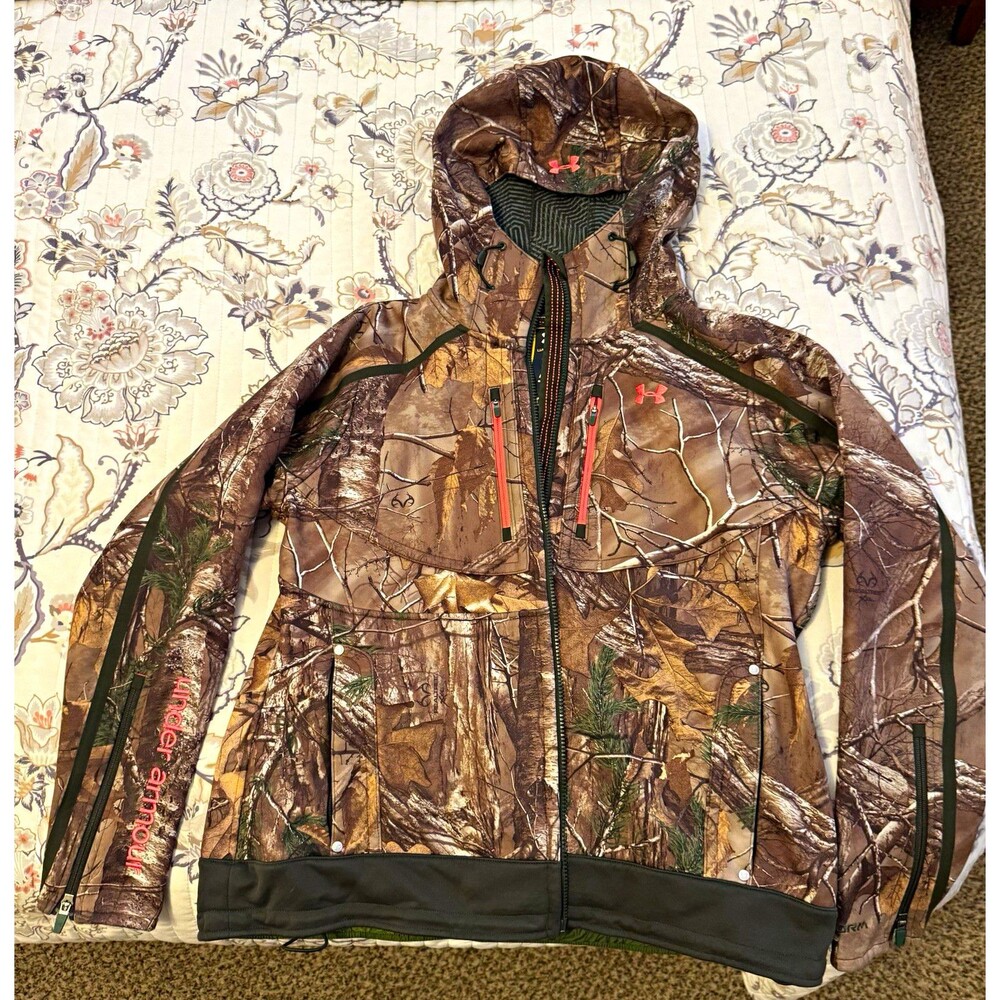 Under Armour UA Storm Water Resistant Camo Hooded Polyester Jacket women’s XL